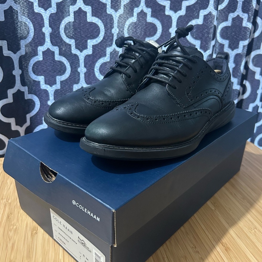 Cole Haan GrandEvolution Black Wingtip Oxfords 8M